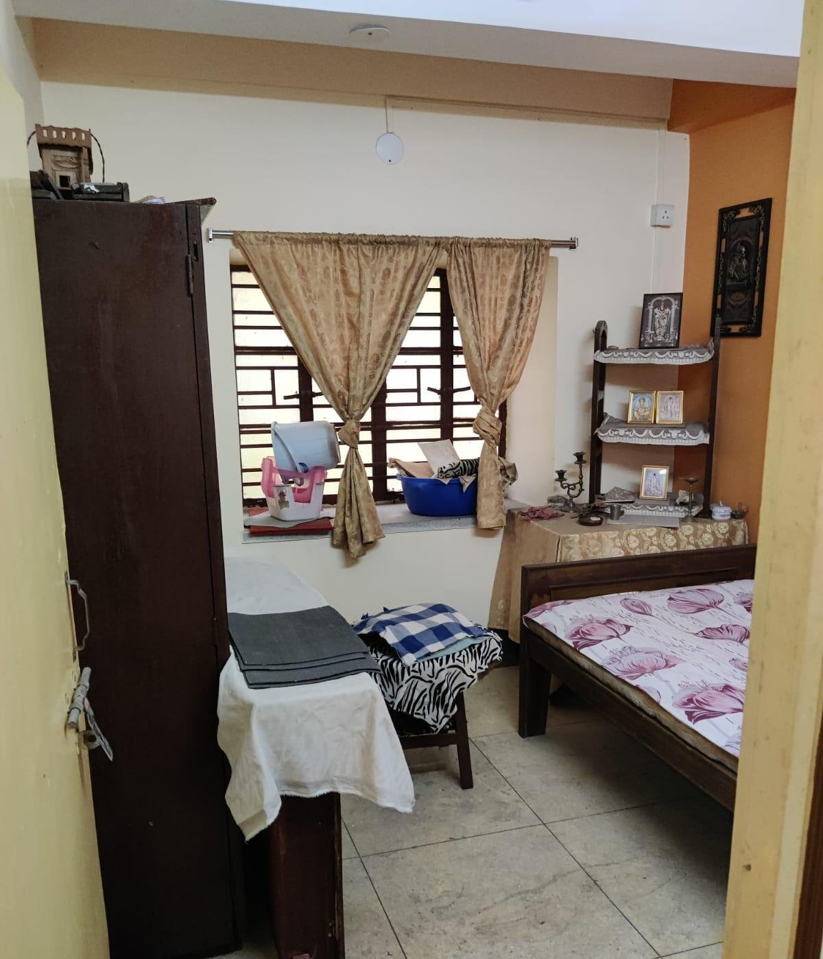 Sananda Apartment